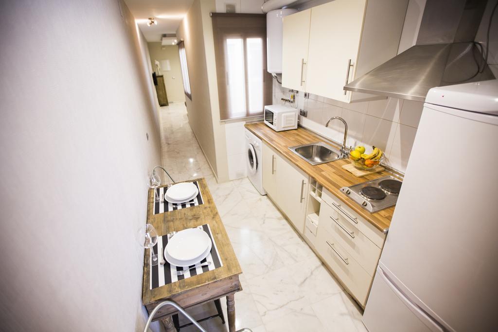 Ab Apartamentos Reding Малага Экстерьер фото