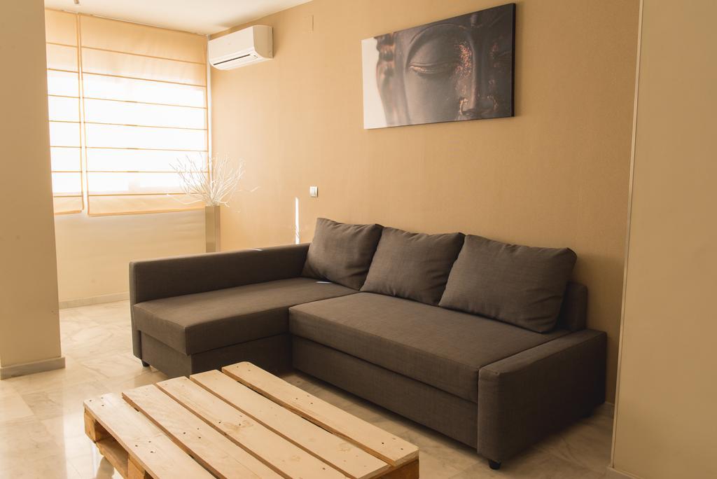 Ab Apartamentos Reding Малага Экстерьер фото