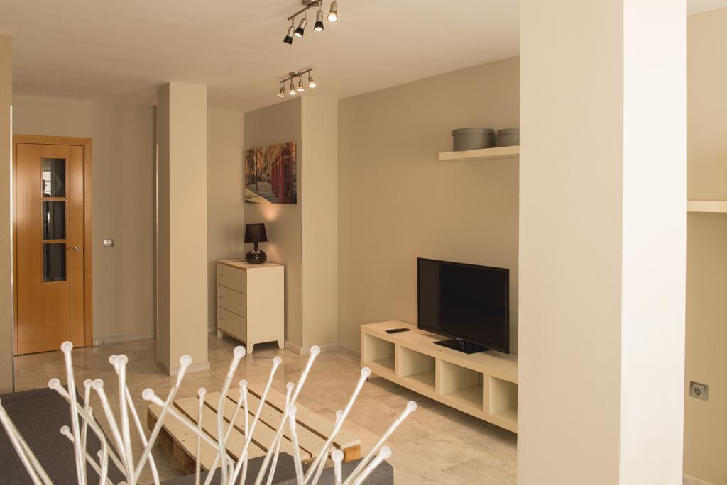Ab Apartamentos Reding Малага Экстерьер фото